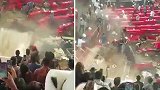 墨西哥：斗牛场一头公牛跳上观众席，造成至少10人受伤
