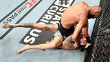 大号版小鹰！奇马耶夫首回合TKO对手 距上场胜利仅过去10天