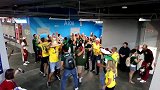 墨西哥瑞典球迷共舞：再见吧德国