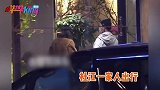 杜江霍思燕穿情侣装戴情侣帽聚餐，嗯哼暴风抽高变小小男子汉模样