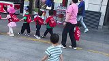 中途还有小可爱加入