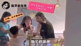 此子眉清目秀骨骼惊奇，是万中无一的撩妹奇才呀