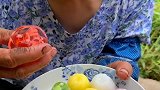 山里人吃果冻
