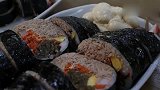 韩国金枪鱼米卷，顶级厨师的作品，一看价格肯定不菲！