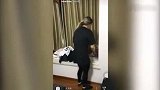 中超-卡尔德克卧室脏乱差 收拾还得媳妇儿来-专题