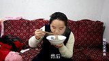 苗大姐家办喜酒，喝酒用大碗唱歌又跳舞，苗族妈妈真好客