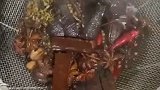 八角10克，桂皮13克，小茴香6克，草果5克，丁香1克，香砂