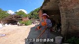 福建大山环卫工，在工作中拇指头被压碎，没有放弃依然坚守岗位上