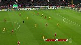 狼队疯狂前压露空档 凯塔被“特殊照顾”接球被掀翻