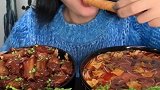 吃排骨盖饭，家里有矿