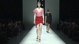 一头俏丽的短发 超级新星 模特儿Gisele Fox！