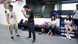 传奇拳王帕奎奥是这样教儿子练拳的！