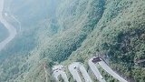 湘西矮寨大桥。