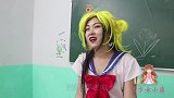 美少女战士：美少女带同学们换新教室，但是小猪怎么没来呢？