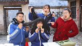 短剧：田田偷吃捡来的疯狂头发糖，没想一夜之间变成了鸡窝头！