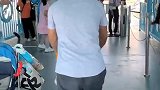 婆婆非让生，结果一下不小心生一个拉拉队