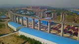 中国桥梁真牛，桥上面跑汽车，桥下面跑火车，厉害了我的国
