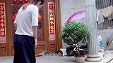 好奇怪，刚刚还有