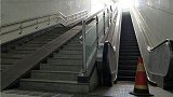 郑州火车站西广场电梯闲置8年 没有一个单位承认建设和养护电梯