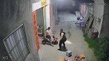 这车头翘得比还高，真是太搞笑了！