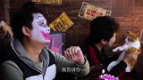 搞笑小故事；男子想占用坟地盖房子、发生怪事后放弃了！