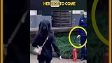 女子看望男友感人一幕