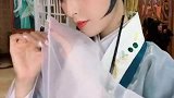 最近这个姑娘火了，穿着戏服的样子好美，古典美！