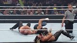 WWE-15年-RAW第1146期：主战赛 DA挂王大战走狗势力 DA智取罗林斯-花絮