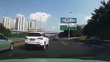 行车记录仪路怒症！“保时泰”高速这样坑我，撞一下都是轻的！