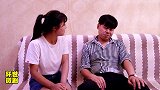 兄弟蹭吃蹭喝还借钱，小伙用1招制服，搞笑了