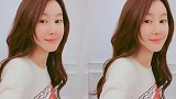 已接纳新妈妈王宝强9岁儿子当众献花给冯清，关系非同一般