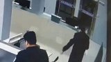 溢出屏幕的开心！24岁民警通宵结案后兴奋尬舞开心