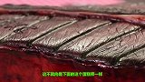 本以为是一块牛排，没想到一刀切开后，结果让人出乎意料！