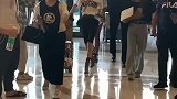 你们觉得助理有抢了吉克隽逸的风采吗