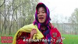 为了减轻妈妈的负担，傻妞和豆豆开了小卖部挣钱，真懂事！