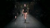 潮流-20121127-Dolce&Gabbana2012秋冬系列-名模教你穿斗篷