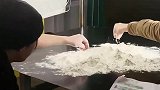 幸好努力没白费，巨资三百块造的山脉，效果堪称完美！
