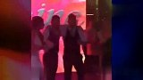 西甲-1718赛季-梅西夫妇与阿坤结婚仪式上热情起舞玩嗨！-专题