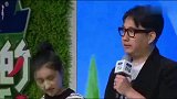 张子枫生日美晒照，穿上千卫衣配金色耳环，“国民妹妹”长大