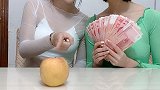 这个魔术太厉害了，我至今找不出她的破绽！