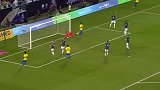 传球还是射门？达尼洛右路插上送传中 皮球呼啸而过险破门