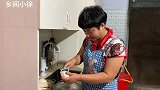 杏鲍菇吃了30多年，还是这个做法最好吃，爽口开胃，好吃下饭