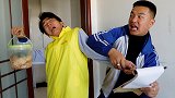 学渣阿宝叫外卖小哥代写作业，没想1年后两人身份大不相同，真逗