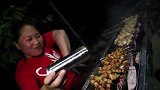 农村胖妹半夜肚子饿烹饪小烧烤，80串掌中宝吃得太香了
