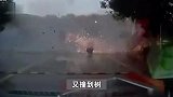 小鹏P7雨天飙车车祸起火，被曝已不是第一次出事，曾有小鹏车撞到石头起火