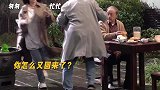 贾冰化身片场梗王金句频出一句话直怼人心