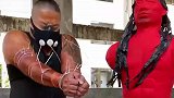 村里的武学奇才，在村里害怕吓到小孩子