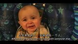 宝宝听着妈妈唱悲伤的歌，竟然哭了！宝贝你是真的听懂了歌词
