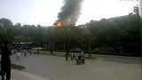 中南大学发生火灾浓烟滚滚