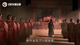 广东一村子被雷击，击出千年古墓，村民探访一夜暴富